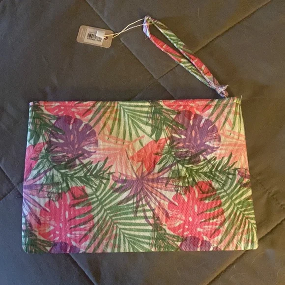 Women’s nwt floral wristlet - Picture 3 of 4